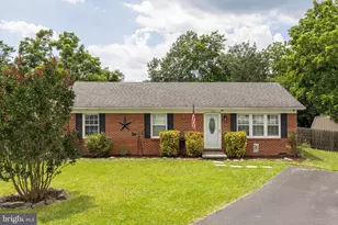 119 Summer Lake Dr, Stephens City, VA 22655 - Photo 1