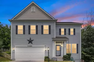 1039 W Masters Dr, Cross Junction, VA 22625 - Photo 1