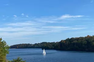 204 Green Leaf Dr, Cross Junction, VA 22625 - Photo 1