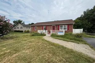 306 Tanager Dr, Stephens City, VA 22655 - Photo 1