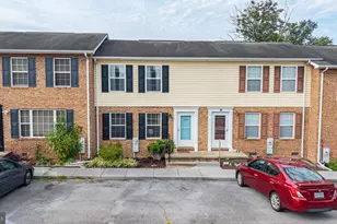 1005 Locust St, Stephens City, VA 22655 - Photo 1