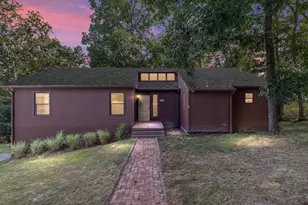 109 Greenwood Ct, Cross Junction, VA 22625 - Photo 1