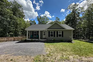 414 Raccoon Dr, Winchester, VA 22602 - Photo 1