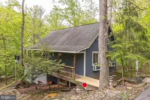 1249 Lakeview Dr, Cross Junction, VA 22625 - Photo 1