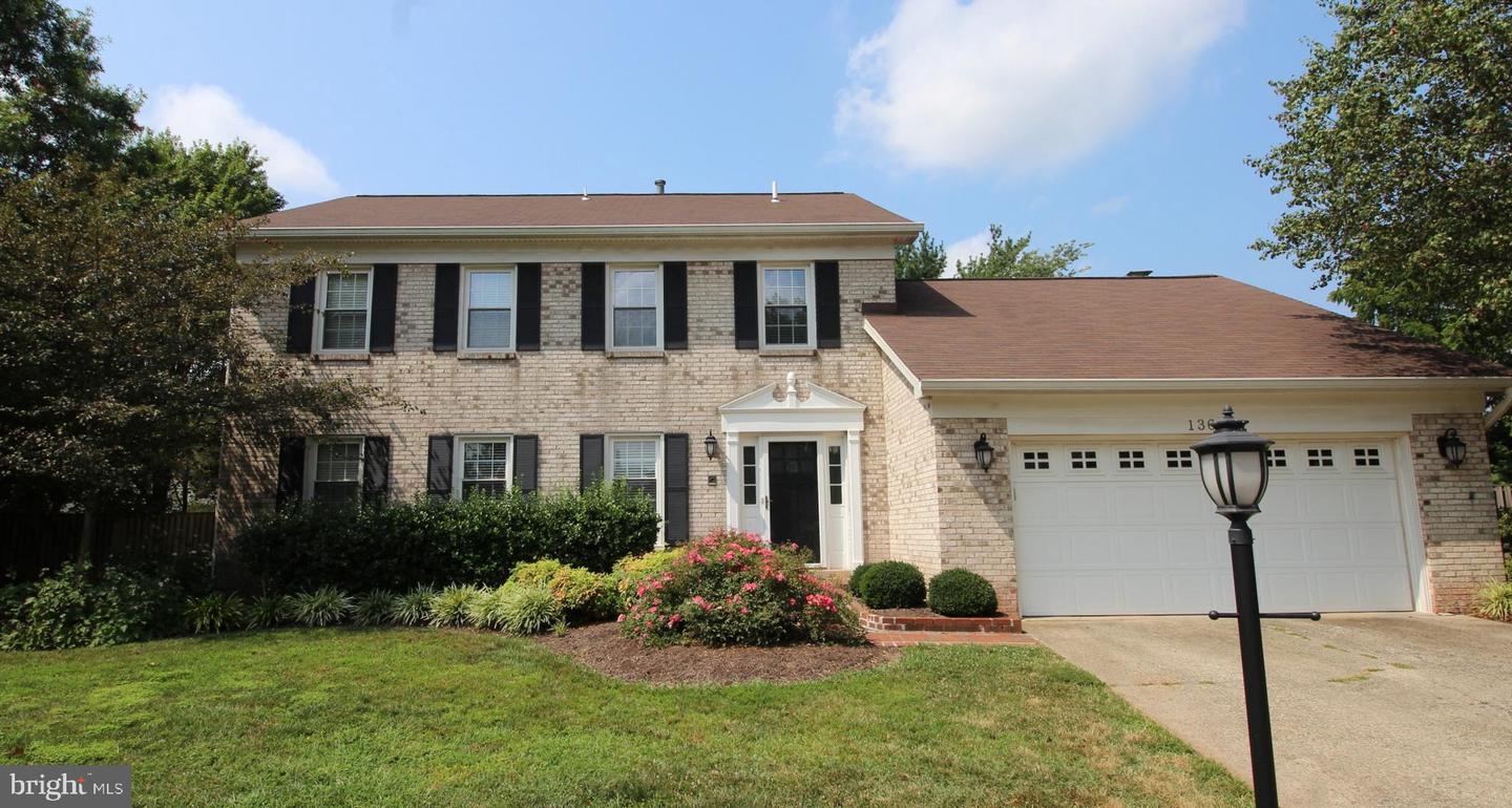 13625 Dornock Ct, Herndon, VA 20171 MLS VAFX2028000 Coldwell Banker