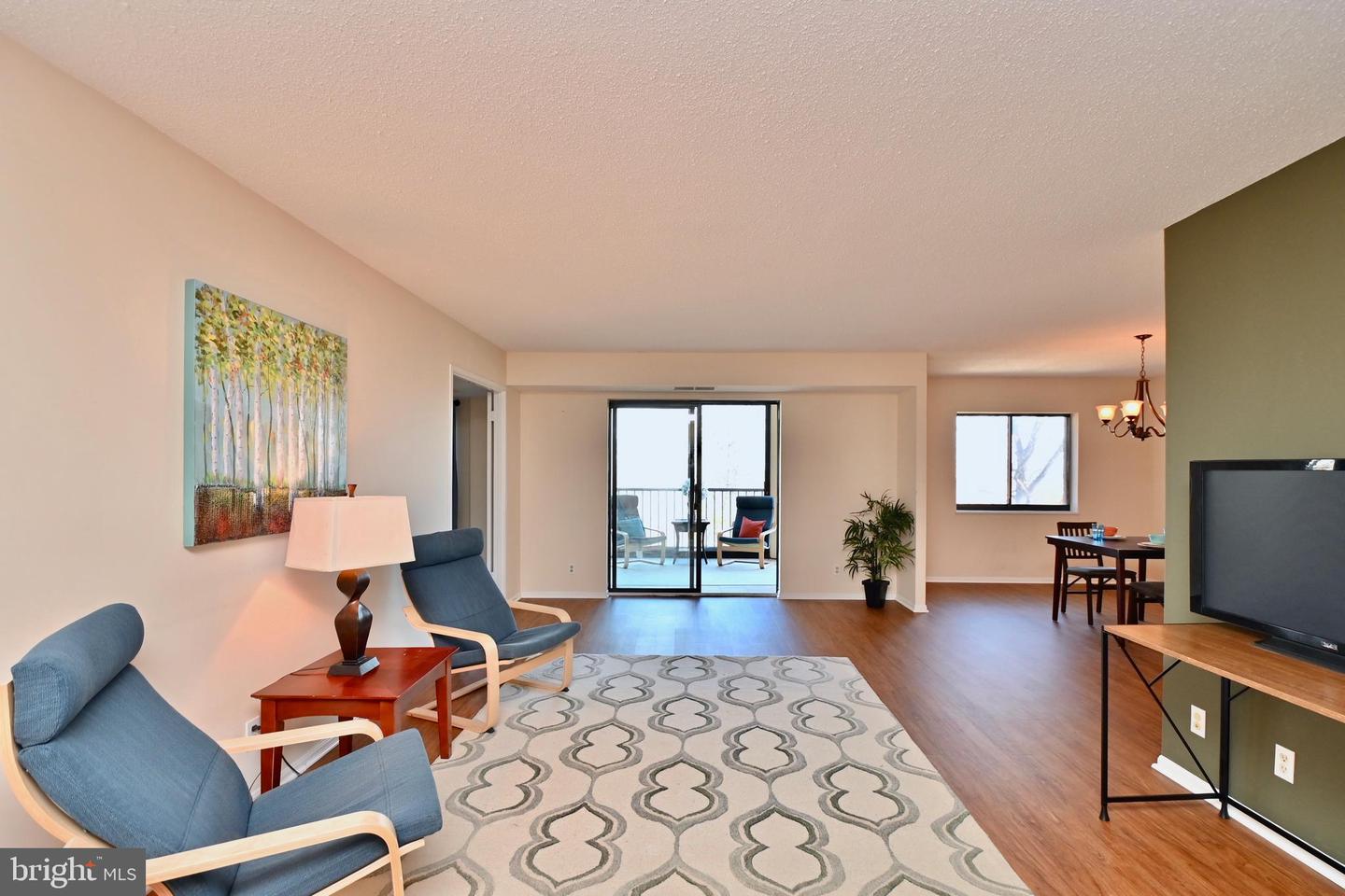 5901 Mt Eagle Dr 406, Alexandria, VA 22303 MLS VAFX2097376