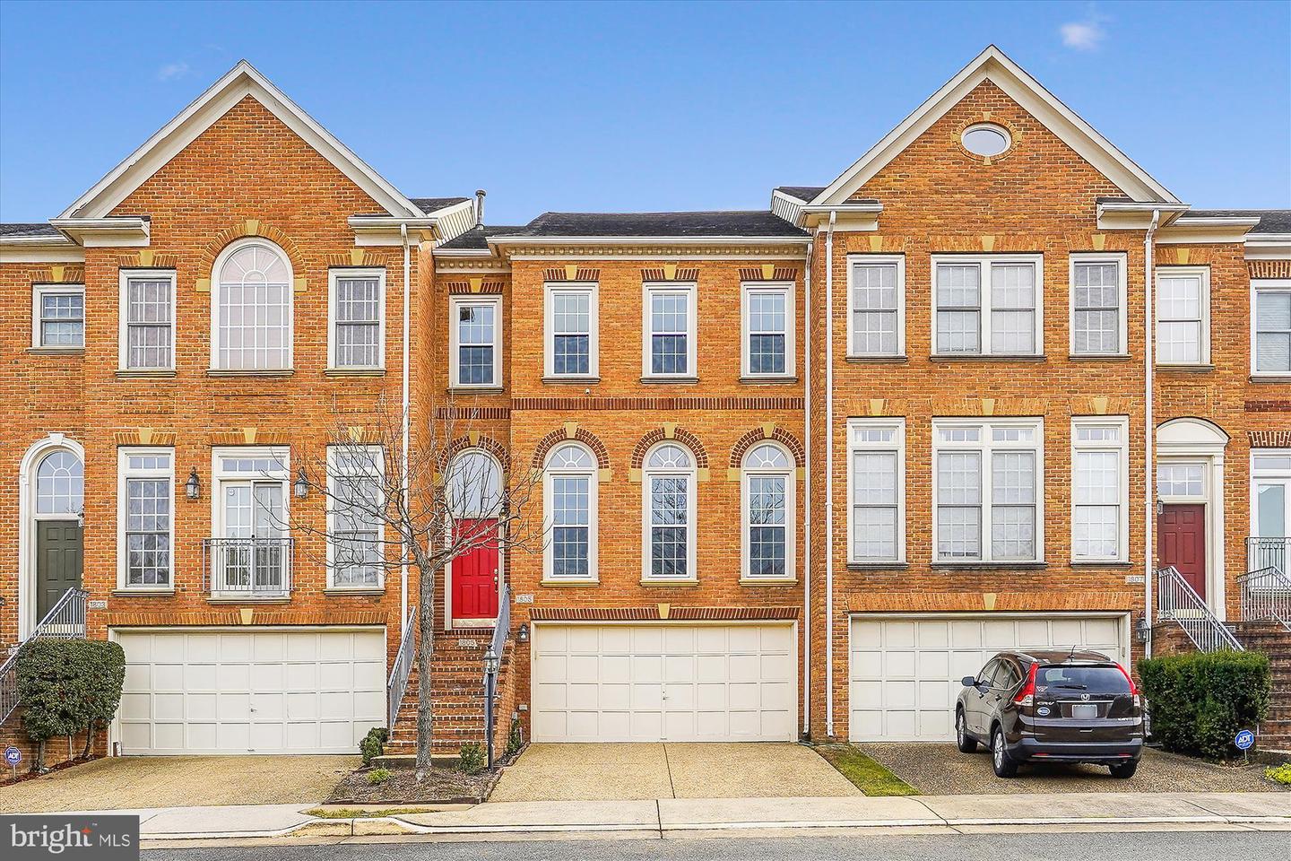 1805 Dawson St, Vienna, VA 22182 MLS VAFX2106190 Coldwell Banker