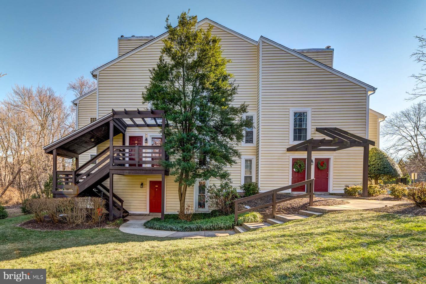 10134 Oakton Terrace Rd, Oakton, VA 22124 MLS VAFX2106608 Coldwell Banker