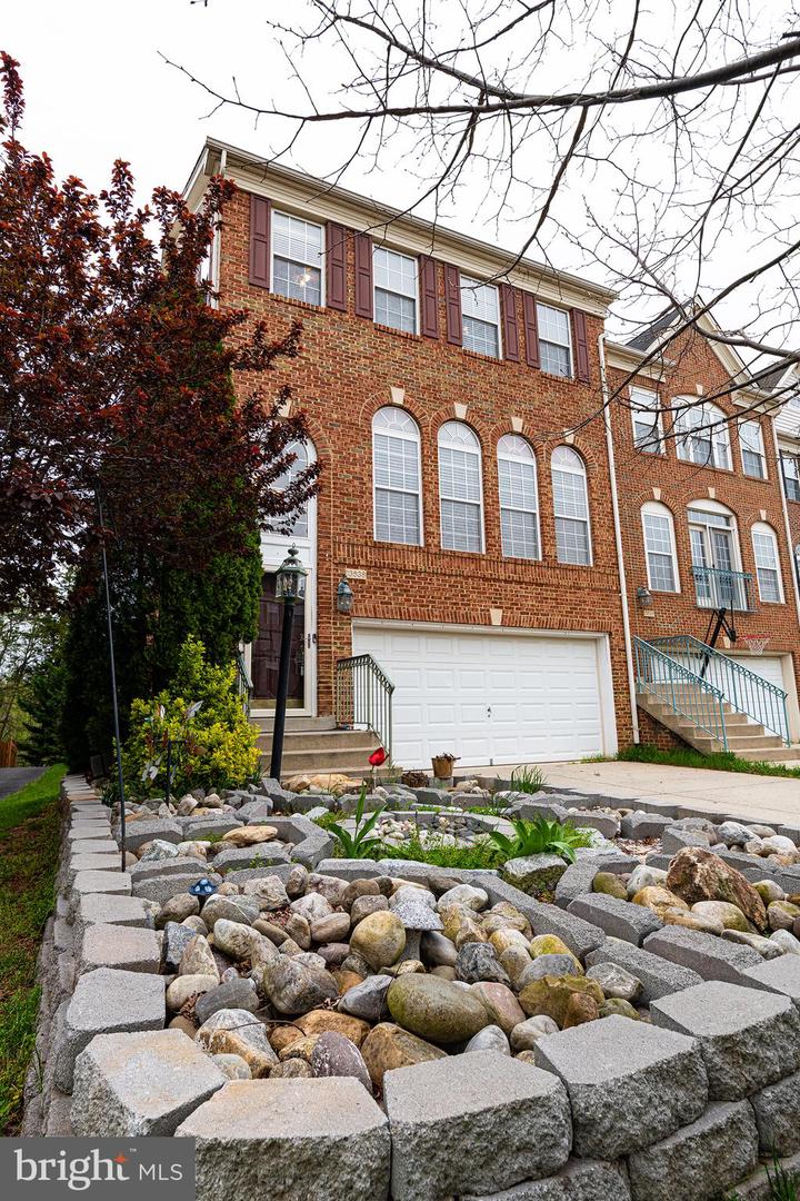 13638 Cedar Run Ln, Herndon, VA 20171 MLS VAFX2120368 Coldwell Banker