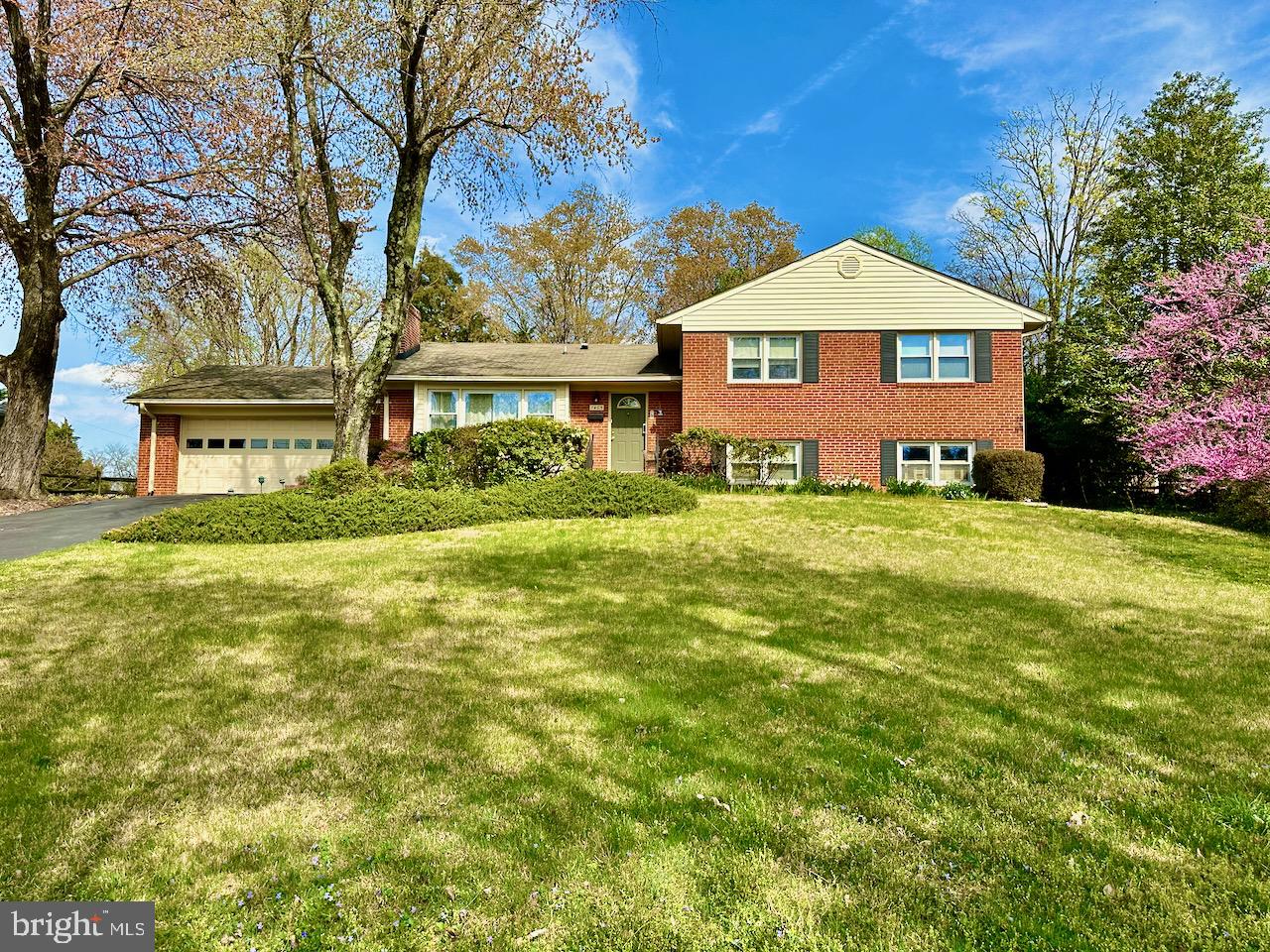 1405 Kurtz Rd, McLean, VA 22101 MLS VAFX2120482 Coldwell Banker