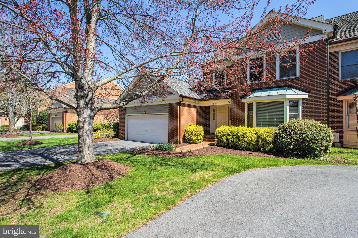 7214 Evans Mill Rd, McLean, VA 22101 MLS VAFX2120490 Coldwell Banker