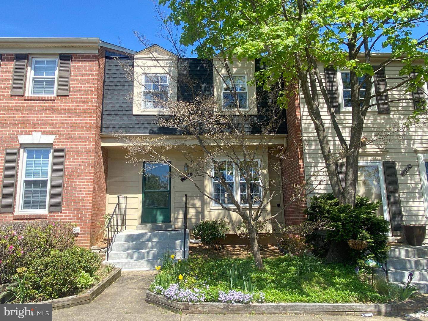 9803 Spillway Ct, Burke, VA 22015 MLS VAFX2121654 Coldwell Banker