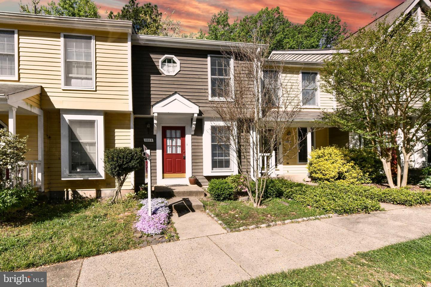 1608 Poplar Grove Dr, Reston, VA 20194 MLS VAFX2122386 Coldwell Banker