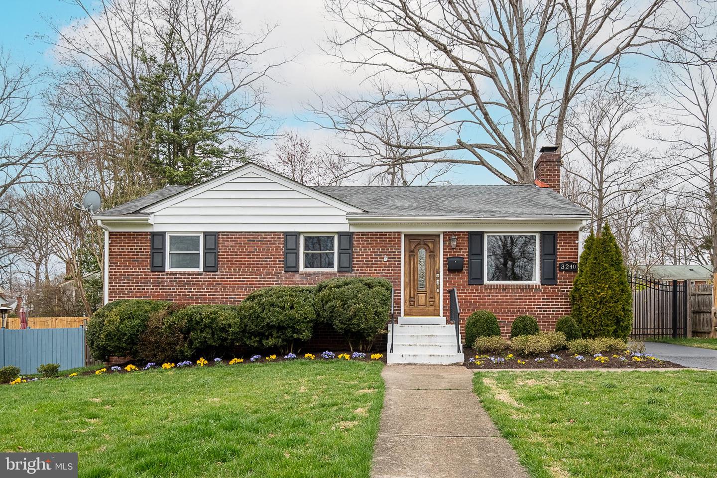 3240 Nealon Dr, Falls Church, VA 22042 MLS VAFX2122408 Coldwell Banker