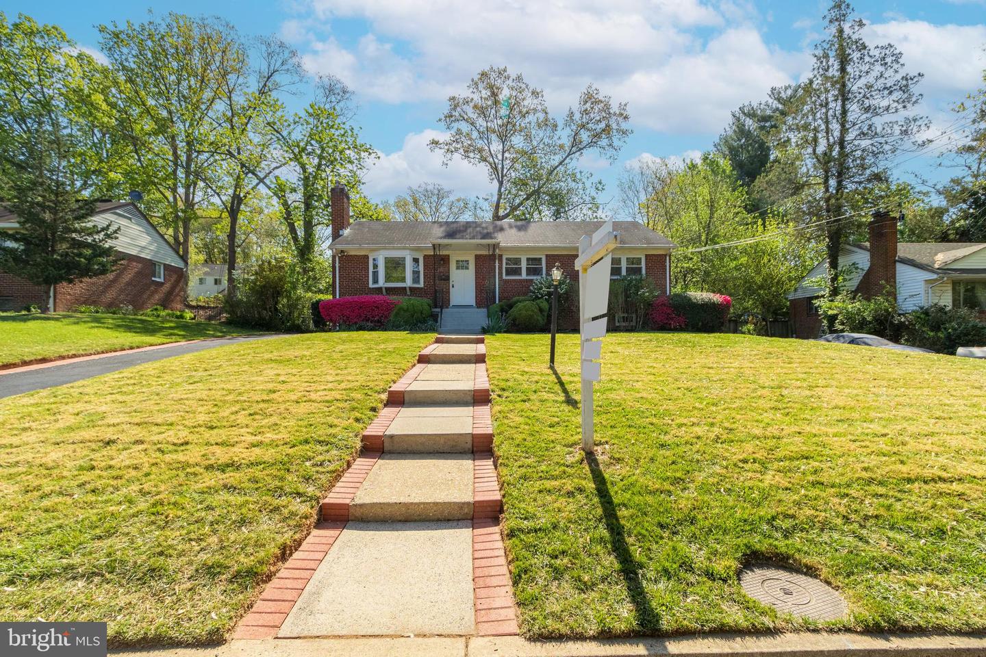 3705 Larchmont Dr, Annandale, VA 22003 MLS VAFX2122486 Coldwell Banker