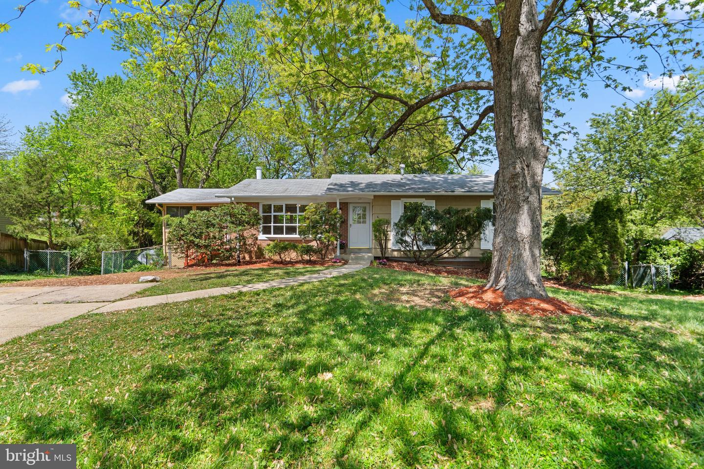 6112 Rockglen Dr, Springfield, VA 22152 MLS VAFX2124456 Coldwell Banker