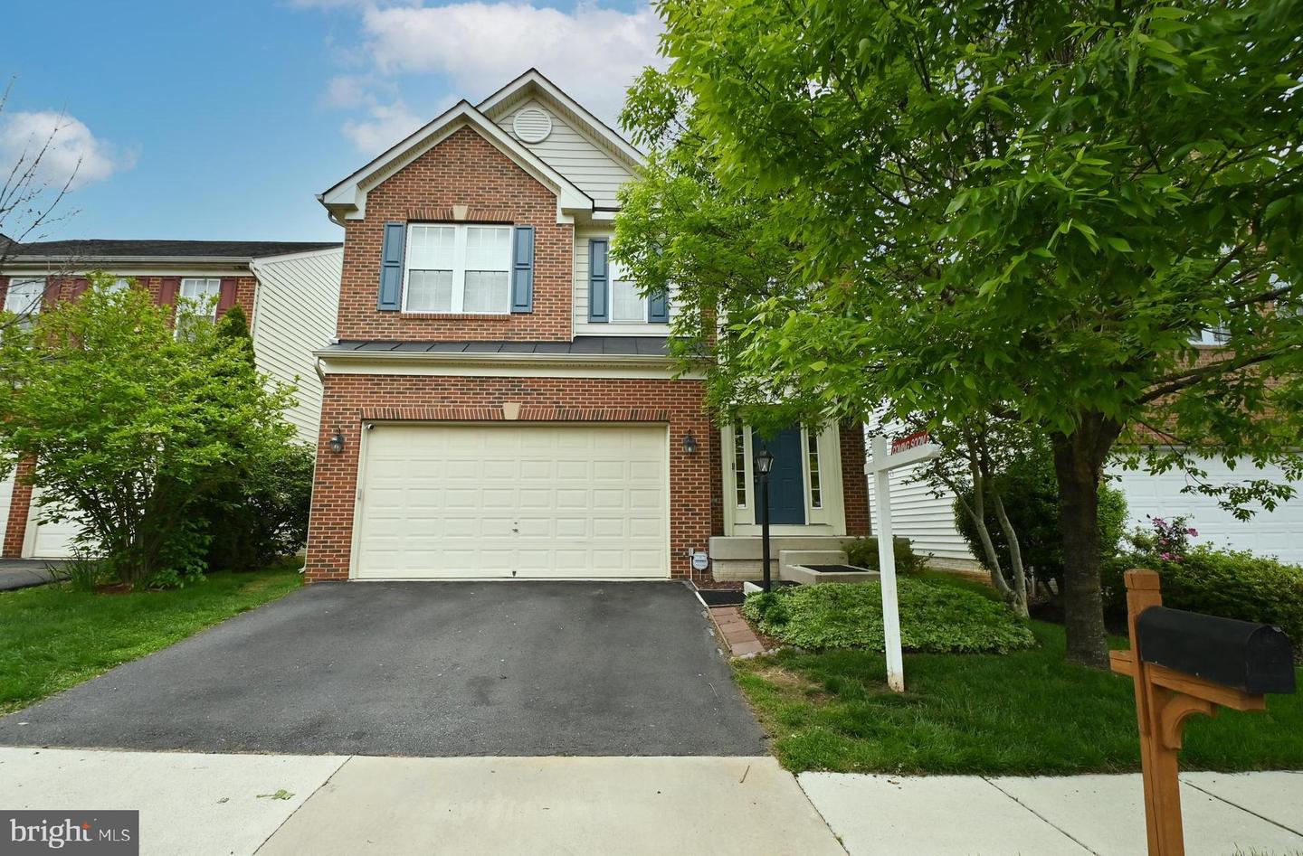 7996 Almeda Ct, Lorton, VA 22079 MLS VAFX2124762 Coldwell Banker