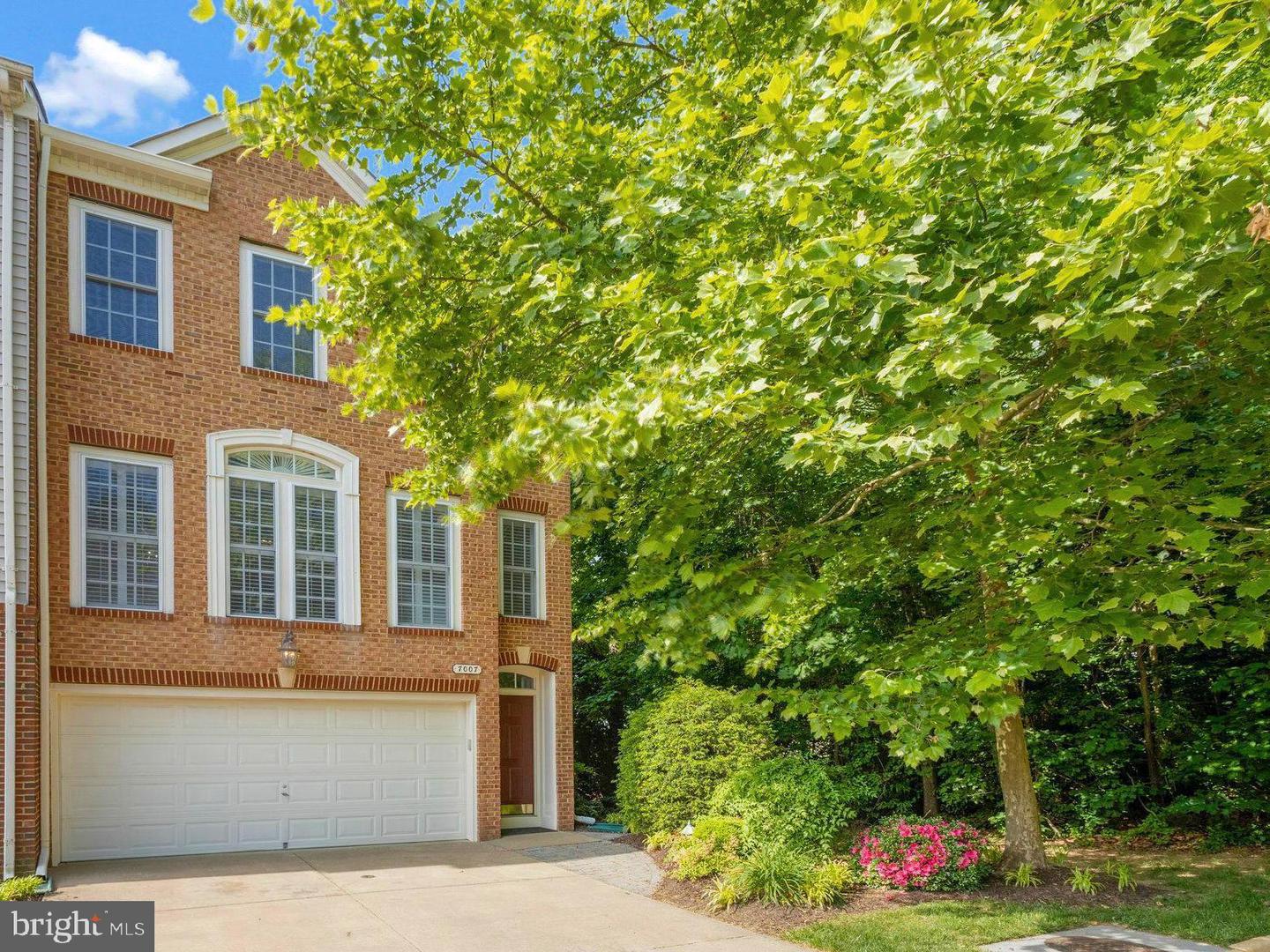 7007 Horn Point Ct, Fort Belvoir, VA 22060 MLS VAFX2125954 Coldwell