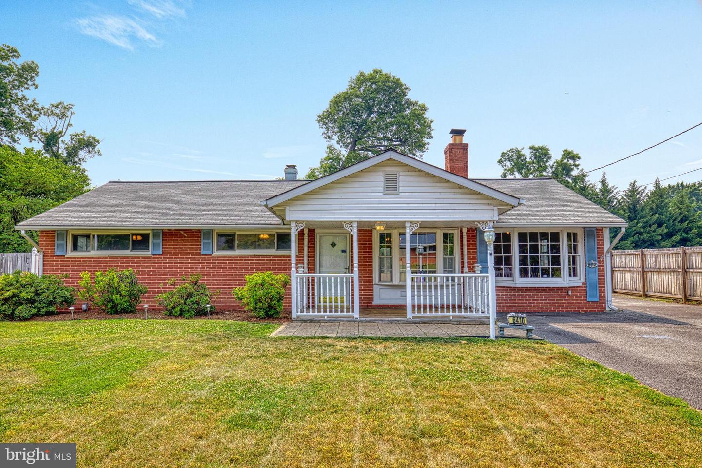 6410 Cottonwood Dr, Alexandria, VA 22310 MLS VAFX2129088 Coldwell