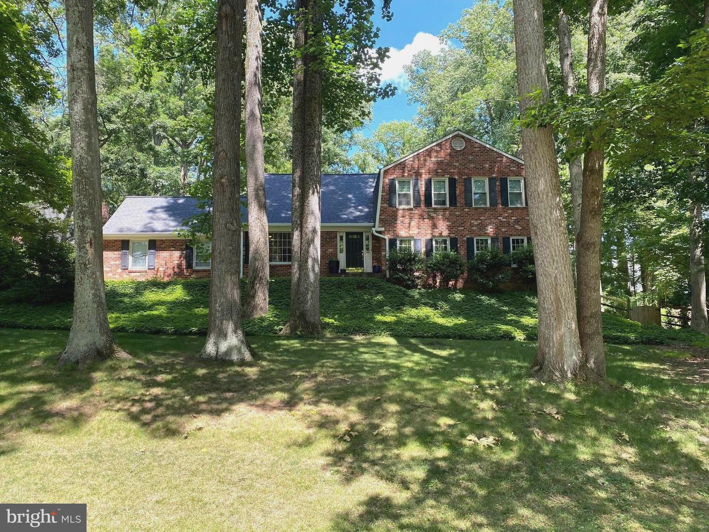 725 Forest Park Rd, Great Falls, VA 22066 MLS VAFX2131050 Coldwell