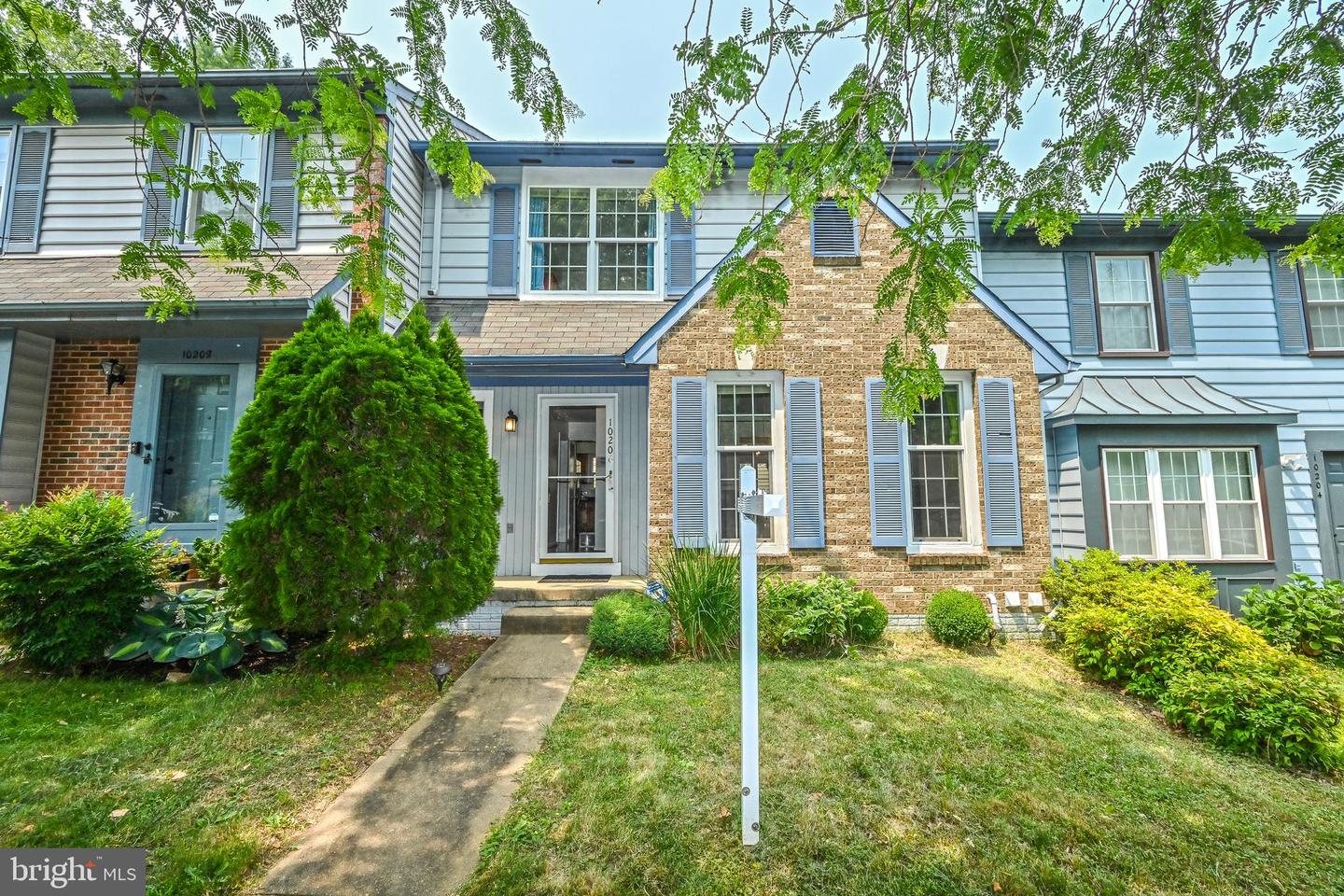 10206 Scarborough Commons Ct, Burke, VA 22015 MLS VAFX2132070 Coldwell Banker