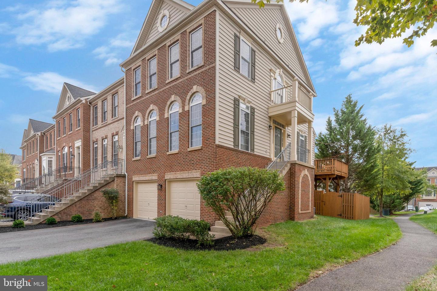 13529 Mist Flower Dr, Centreville, VA 20120 MLS VAFX2150552