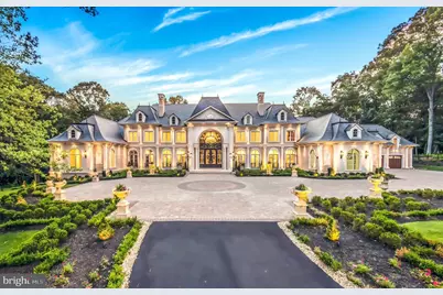 9641 Georgetown Pike, Great Falls, VA 22066 - Photo 1