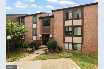 9711 Kings Crown Court #101, Fairfax, VA 22031 - Photo 1