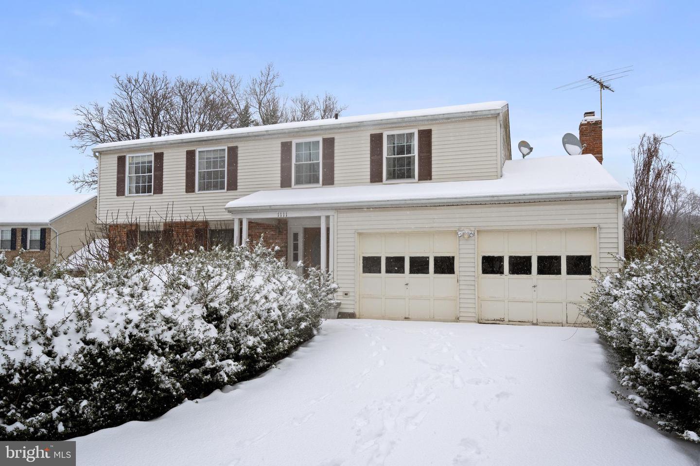 1111 Riva Ridge Dr, Great Falls, VA 22066 - MLS VAFX2215260 - Coldwell ...