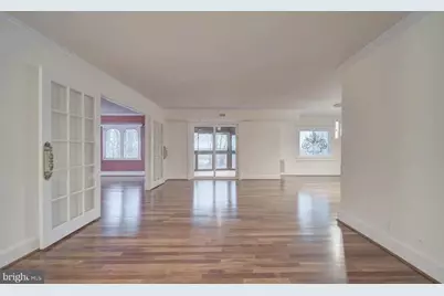 8370 Greensboro Drive #122, McLean, VA 22102 - Photo 1