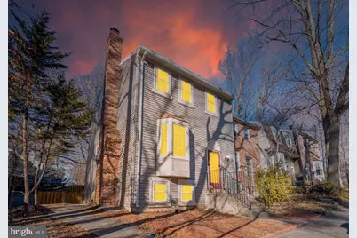 10021 Chestnut Wood Lane, Burke, VA 22015 - Photo 1