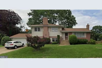 930 Fairway Drive NE, Vienna, VA 22180 - Photo 1