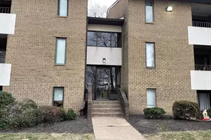 525 Florida Ave, Herndon, VA 20170 - Photo 1