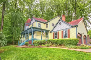 6814 Braddock Rd, Annandale, VA 22003 - Photo 1