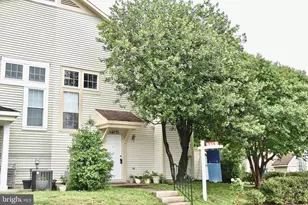 14370 Gringsby Ct, Centreville, VA 20120 - Photo 1