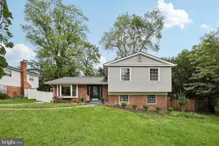 4907 Chanticleer Ave, Annandale, VA 22003 - Photo 1