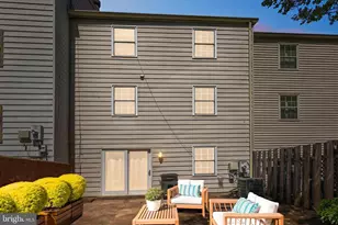 9427 Candleberry Ct, Burke, VA 22015 - Photo 1