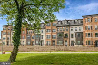 109 Market Square NW #33, Vienna, VA 22180 - Photo 1