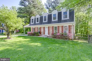 8801 Aquary Ct, Springfield, VA 22153 - Photo 1