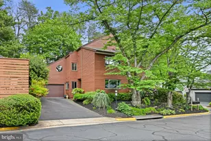 2109 S Bay Ln, Reston, VA 20191 - Photo 1