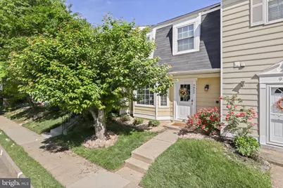 9852 Oakdale Woods Court, Vienna, VA 22181 - Photo 1
