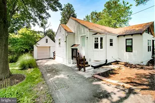 2904 Fairmont St, Falls Church, VA 22042 - Photo 1