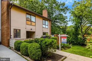 11712 Indian Ridge Rd, Reston, VA 20191 - Photo 1