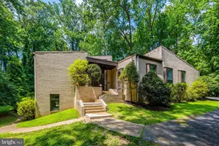 3520 Glenbrook Rd, Fairfax, VA 22031 - Photo 1