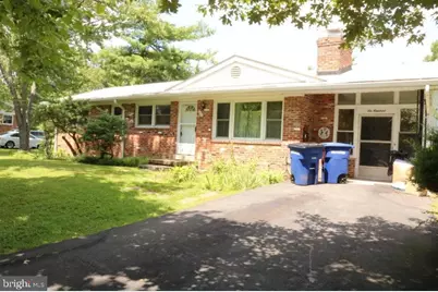 600 Madison Street, Herndon, VA 20170 - Photo 1