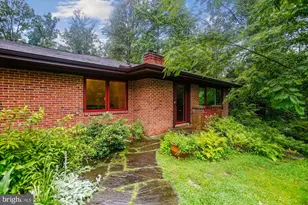 6662 Van Winkle Dr, Falls Church, VA 22044 - Photo 1