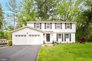 1127 Riva Ridge Dr, Great Falls, VA 22066 - Photo 1