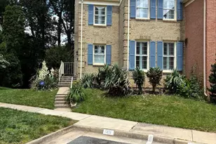 5431 Plymouth Meadows Ct, Fairfax, VA 22032 - Photo 1