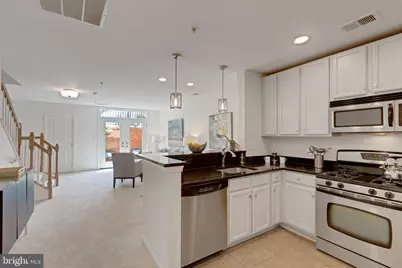 2665 Prosperity Avenue #6, Fairfax, VA 22031 - Photo 1