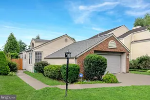 7524 Cross Gate Ln, Alexandria, VA 22315 - Photo 1